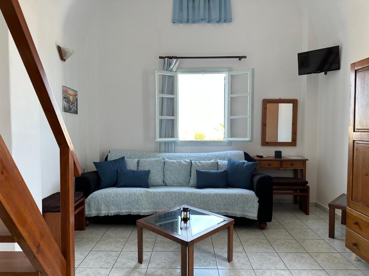 Hotel Paradisos Oia Kültér fotó